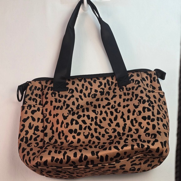 Handbags - New item (June 16th, 2026 at 5:50 PM)